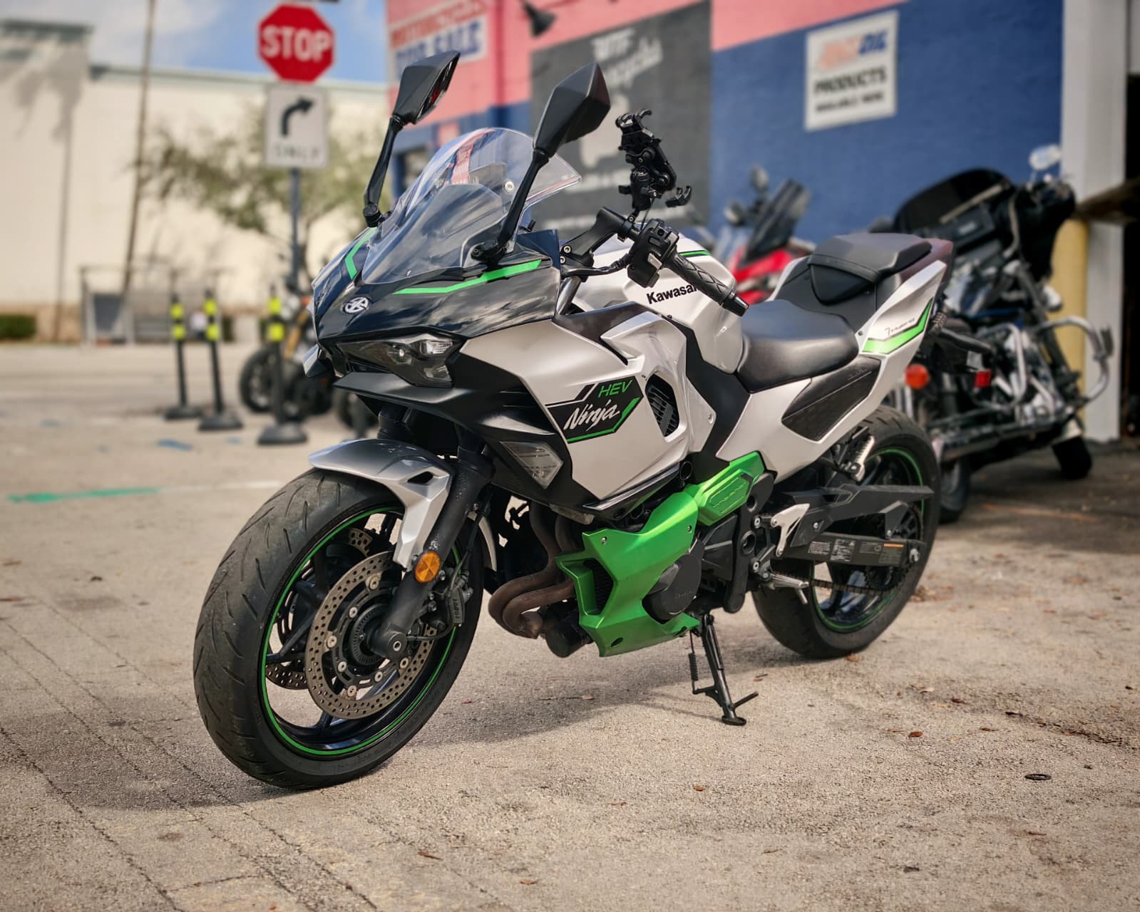 2024 Kaw Ninja 7 Hybrid abs