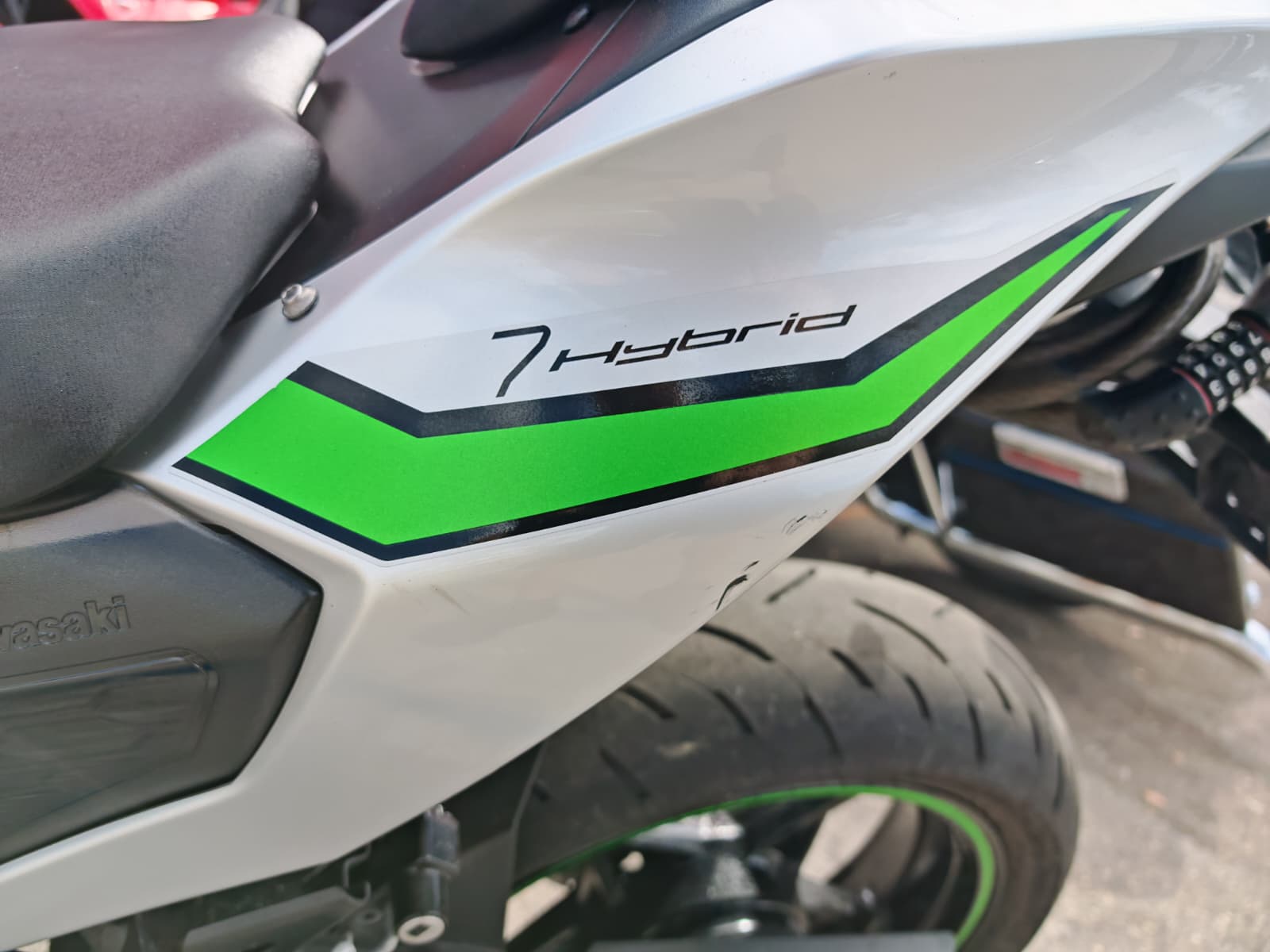 2024 Kaw Ninja 7 Hybrid abs