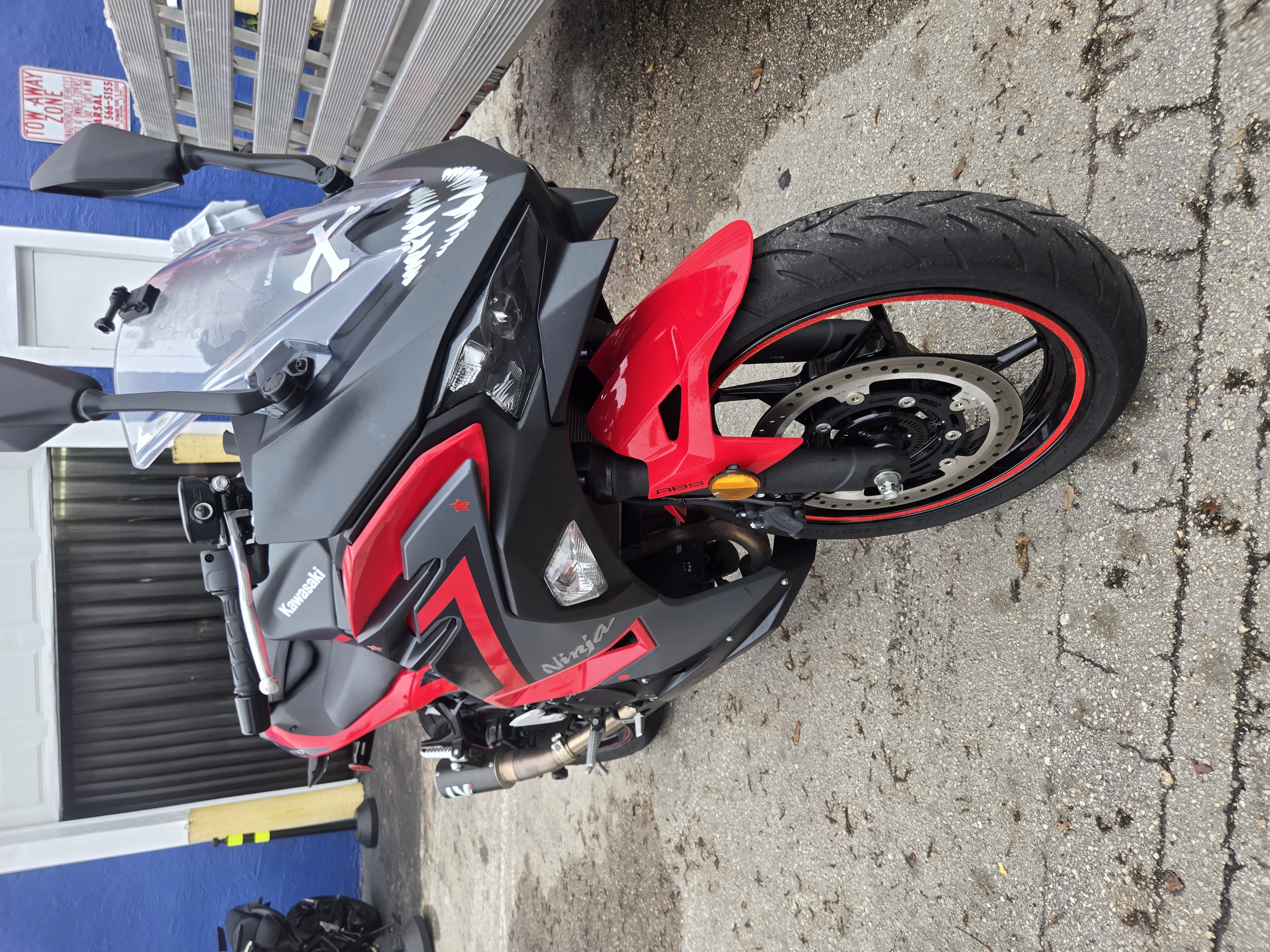 2025 Kawasaki Ninja 500 abs