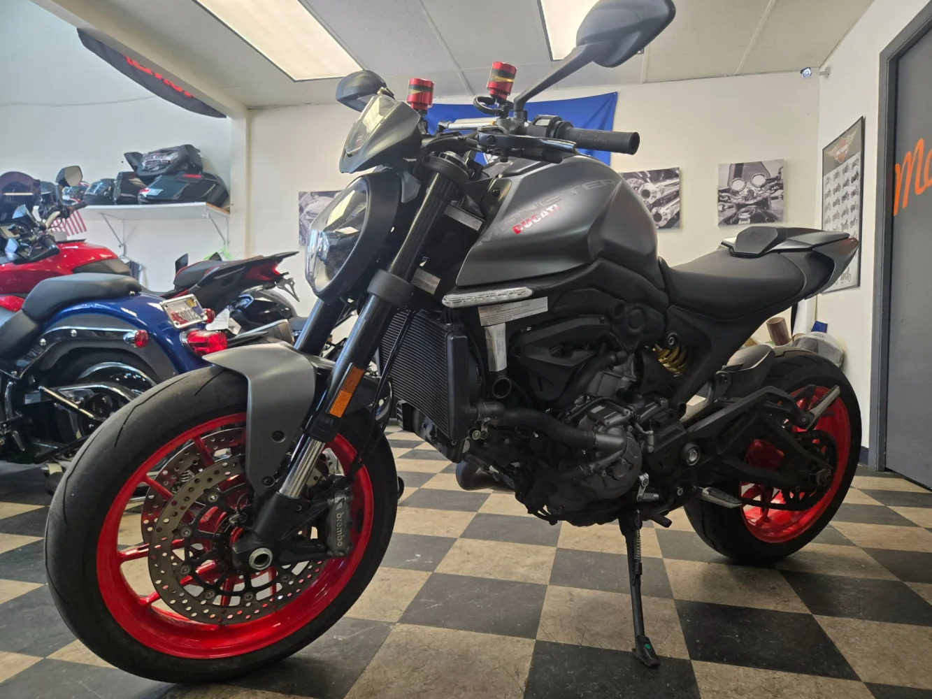 2022 Ducati Monster