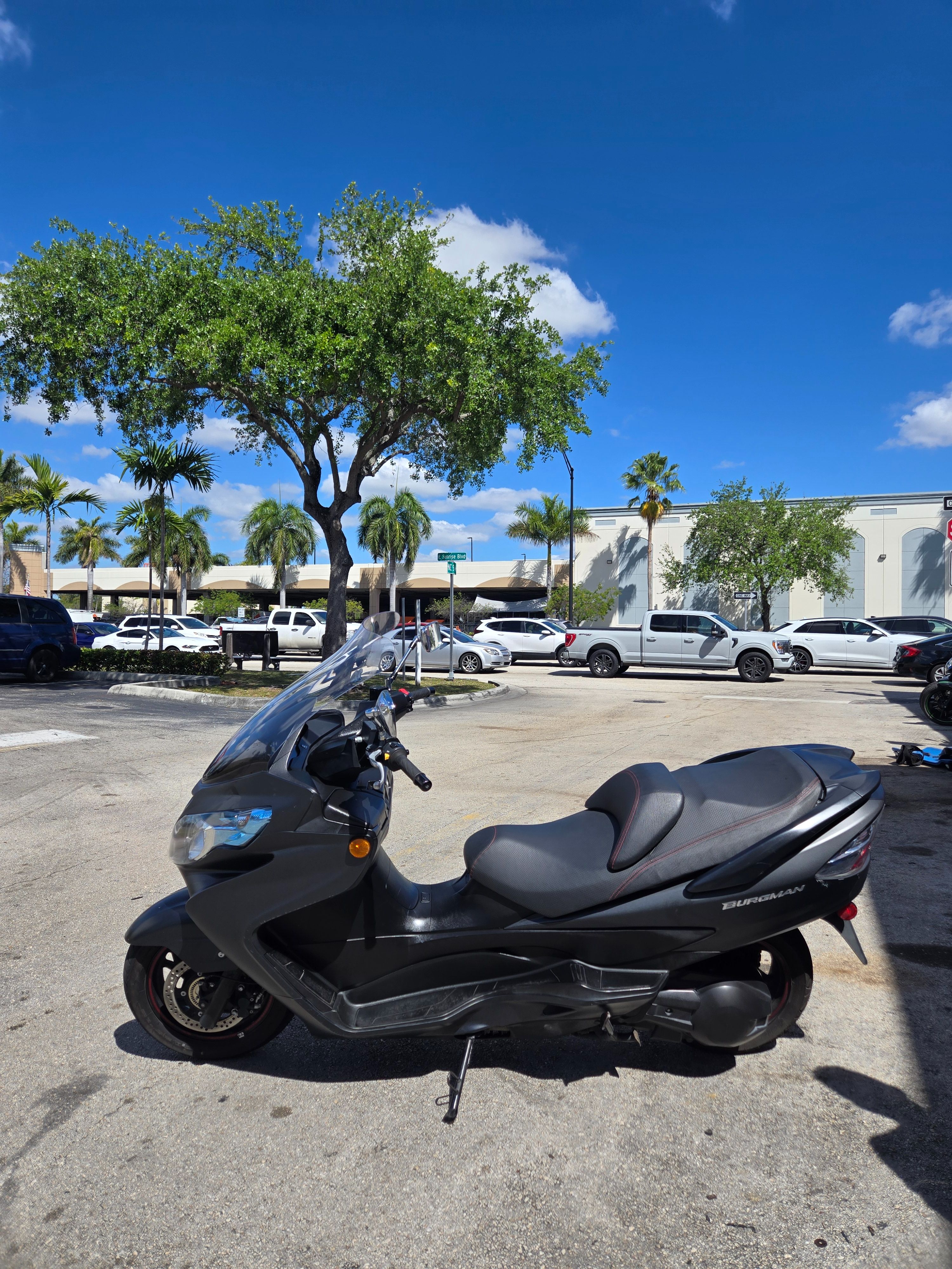 2015 Suzuki Burgman 400cc