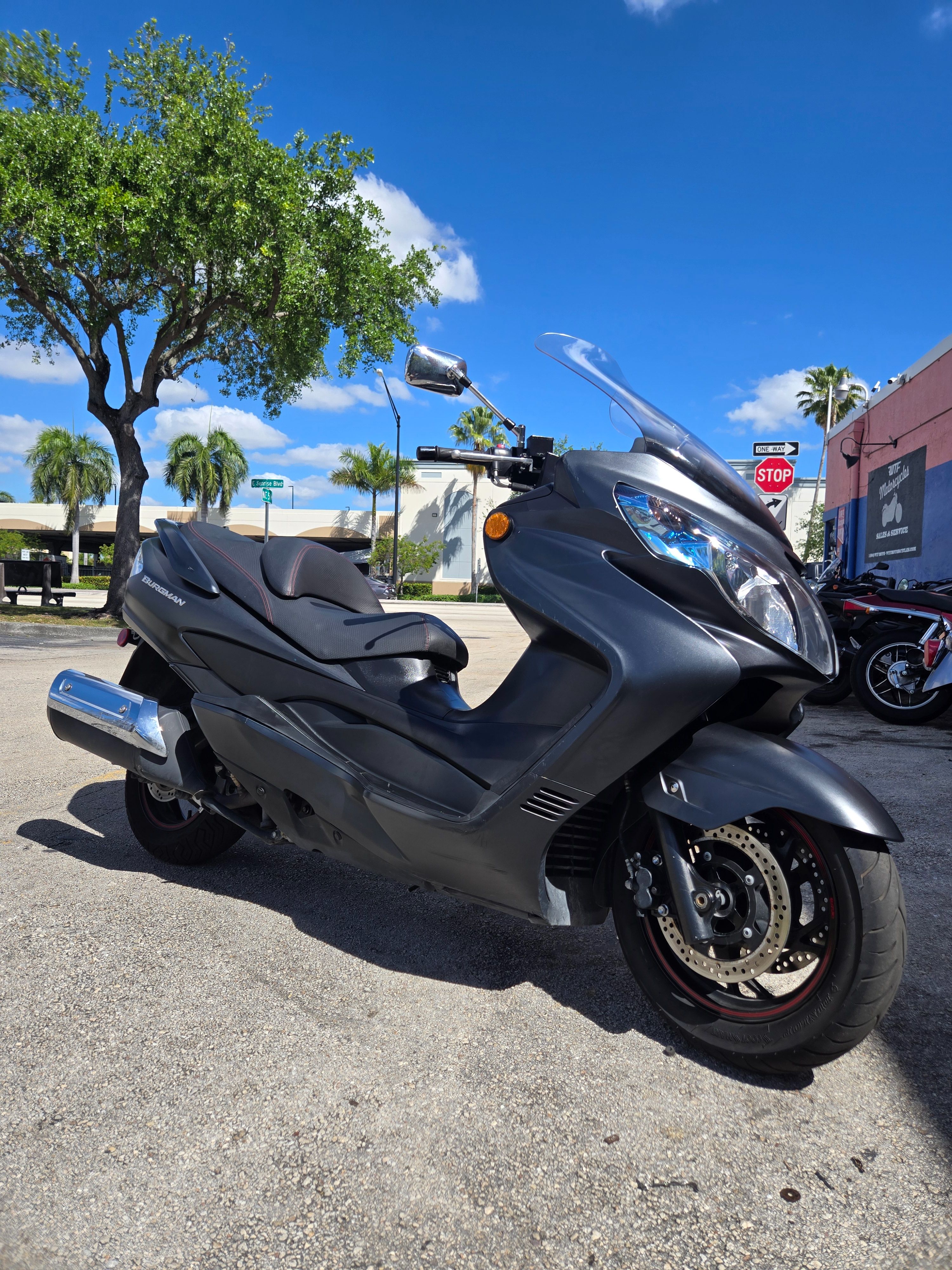 2015 Suzuki Burgman 400cc