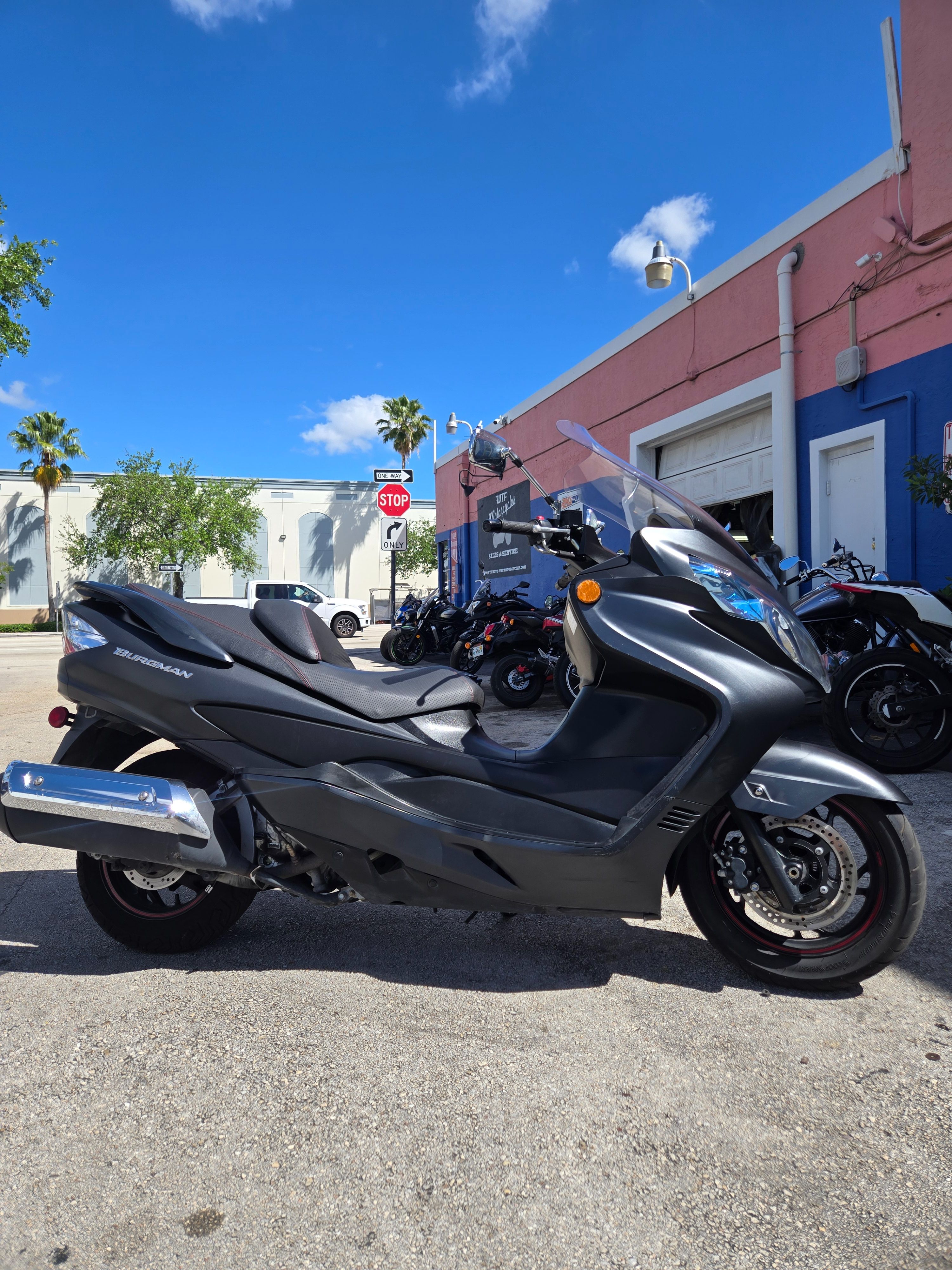 2015 Suzuki Burgman 400cc