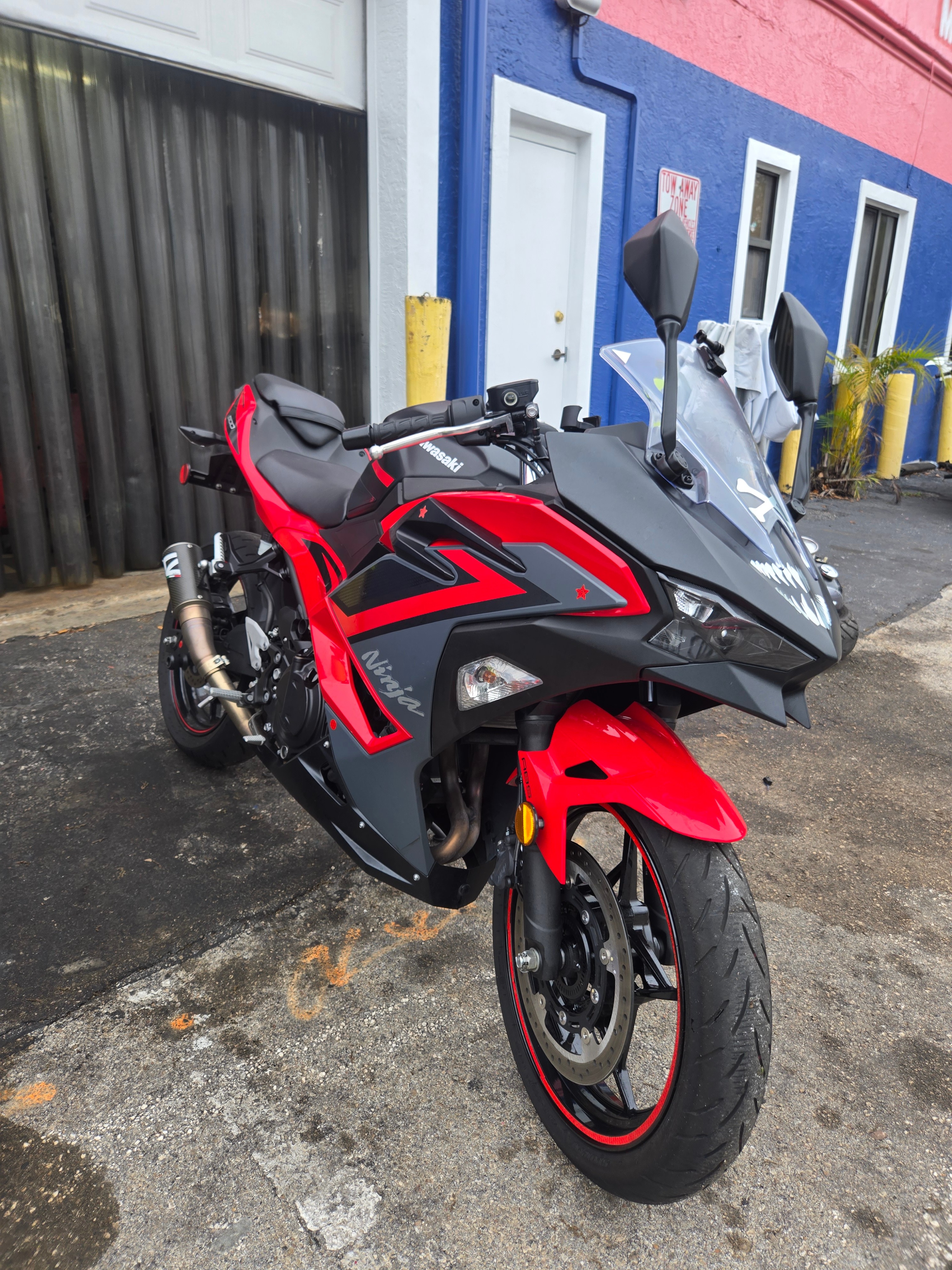 2025 Kawasaki Ninja 500 abs