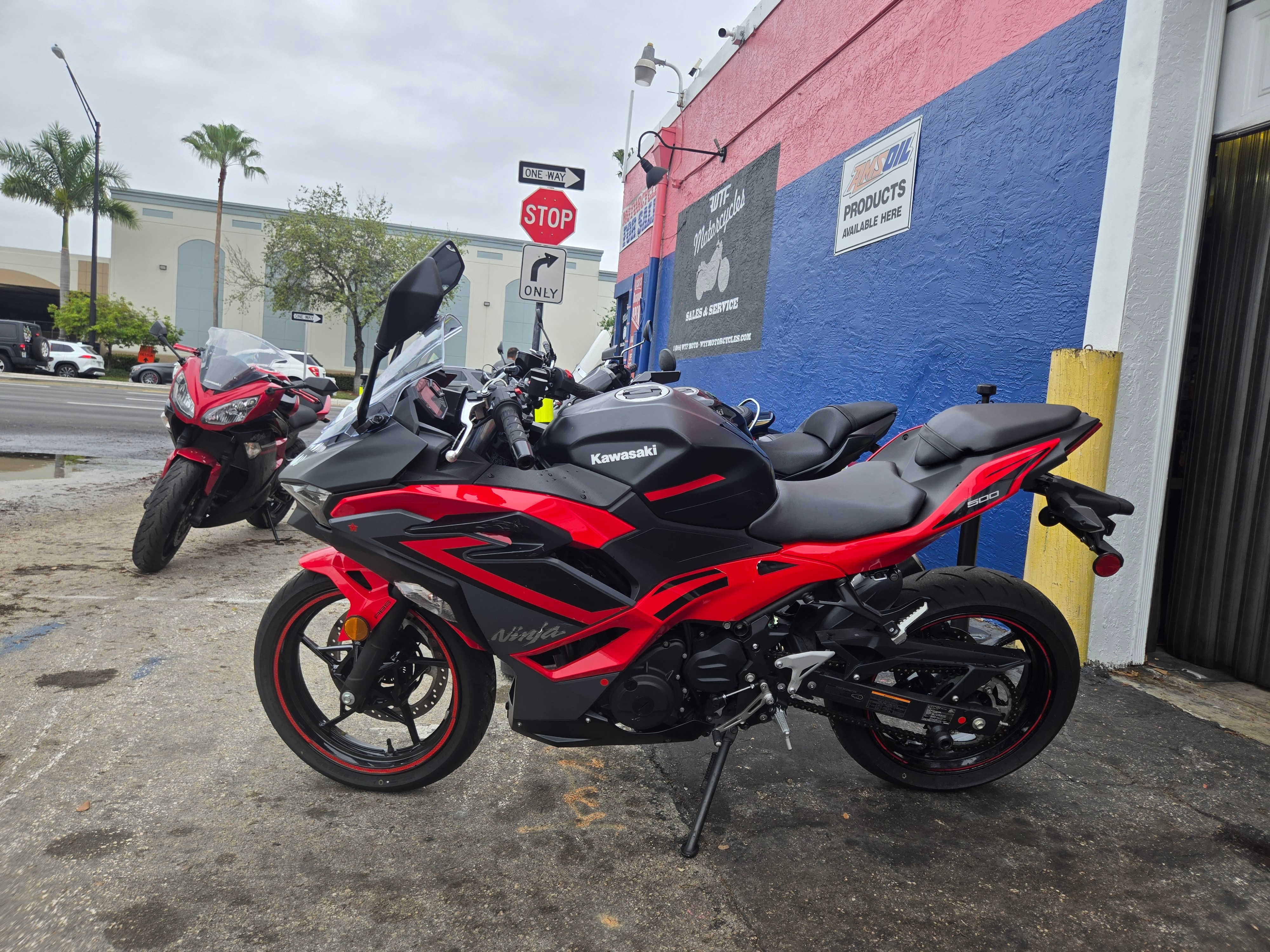 2025 Kawasaki Ninja 500 abs