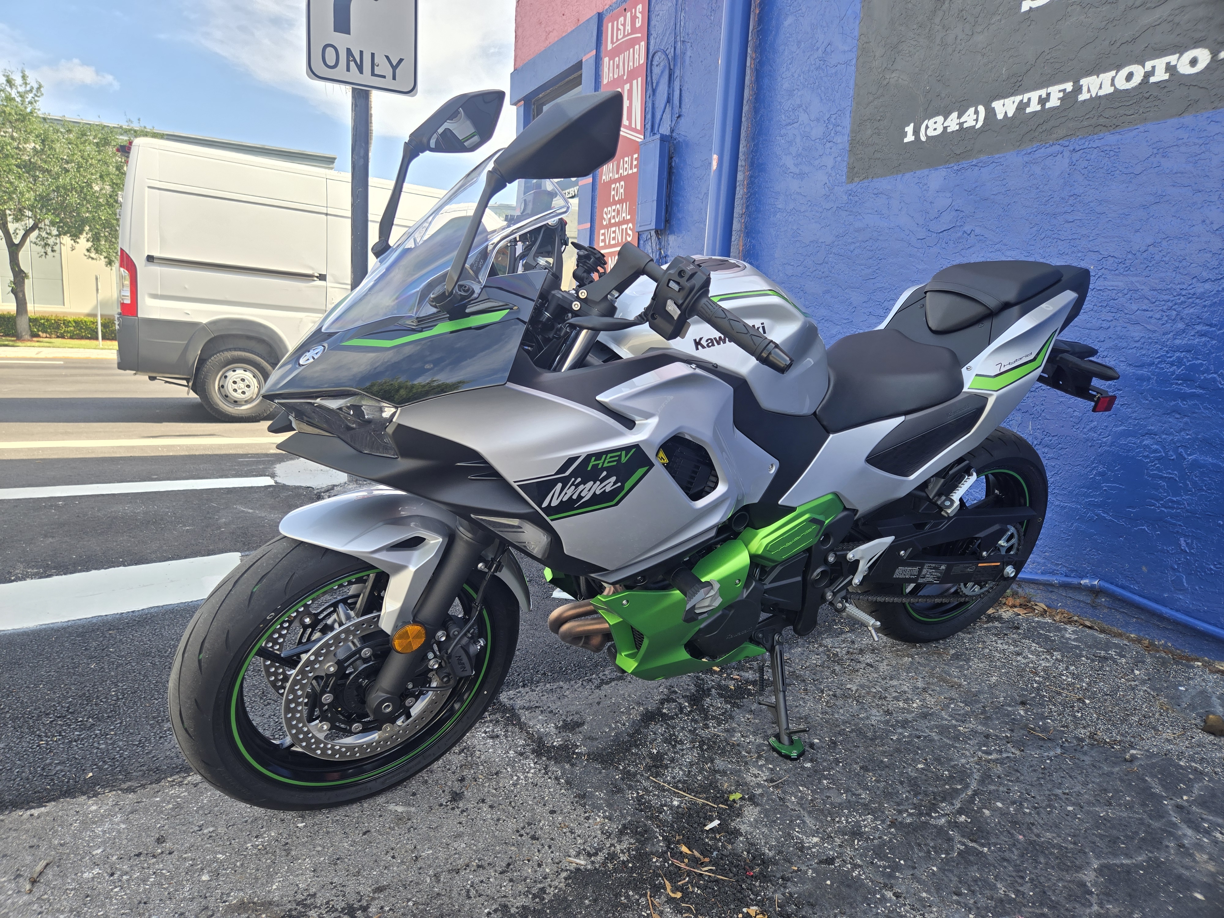 2024 Kawasaki Ninja 7 Hybrid abs