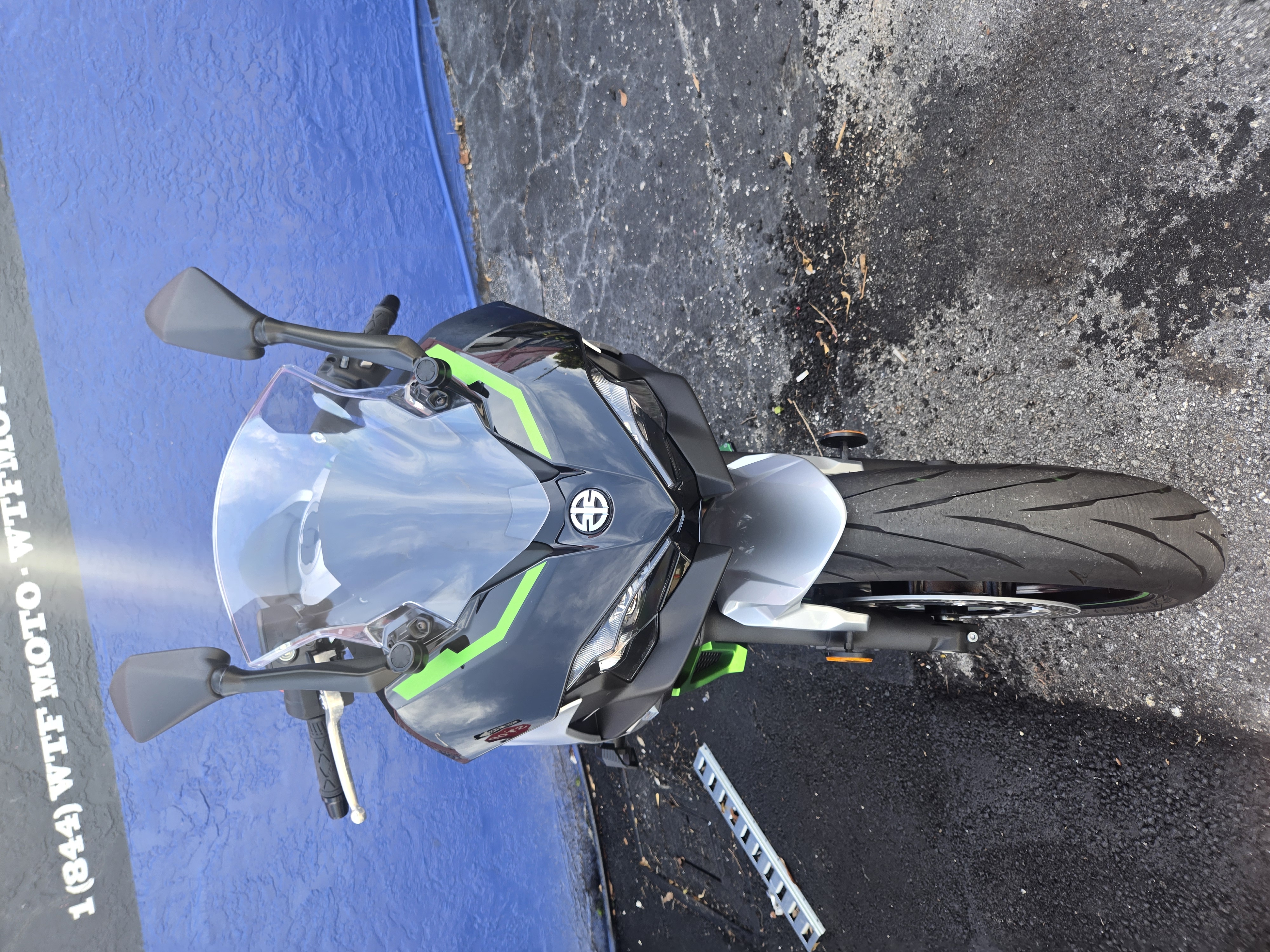 2024 Kawasaki Ninja 7 Hybrid abs