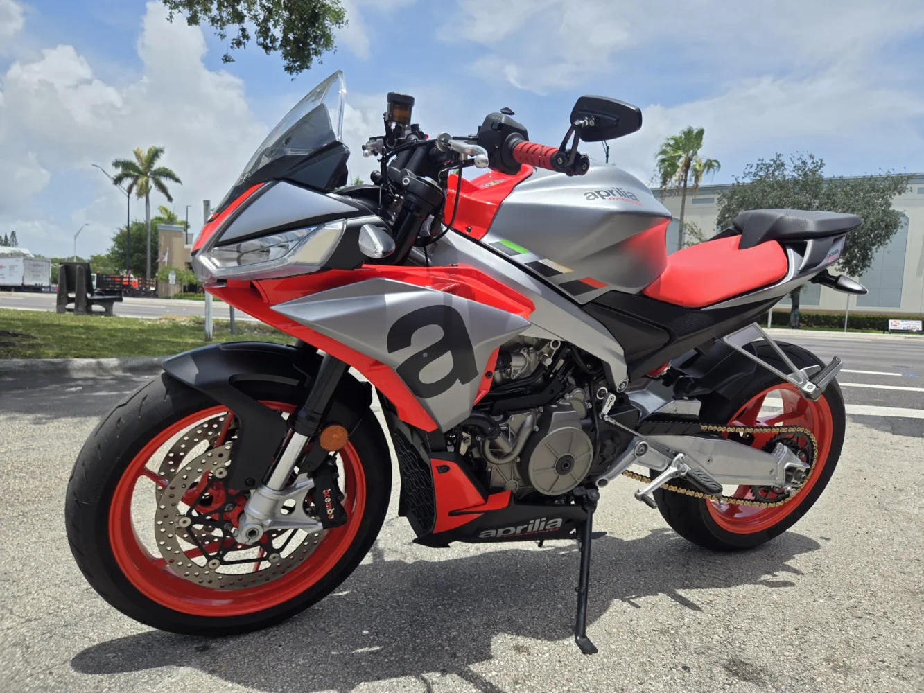 2021 Aprilia Tuono