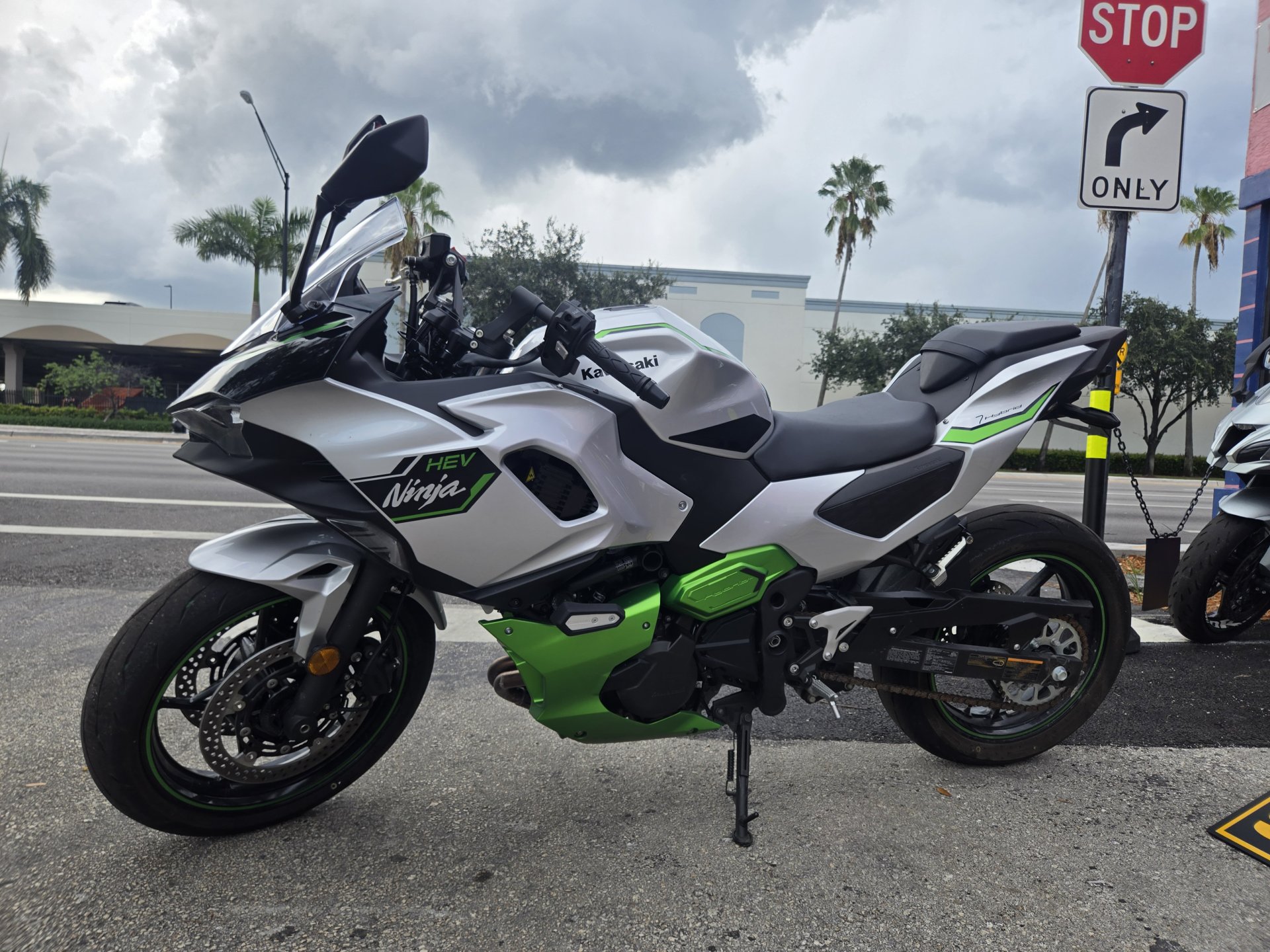 2024 Kawasaki Ninja 7 Hybrid abs — WTF Motorcycles