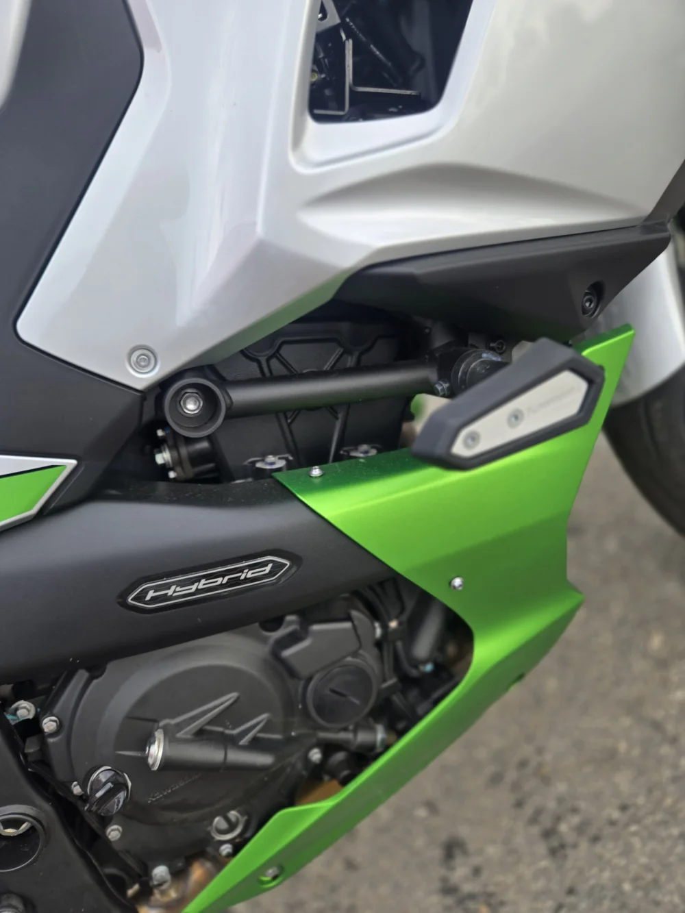 2024 Kawasaki Ninja 7 Hybrid abs