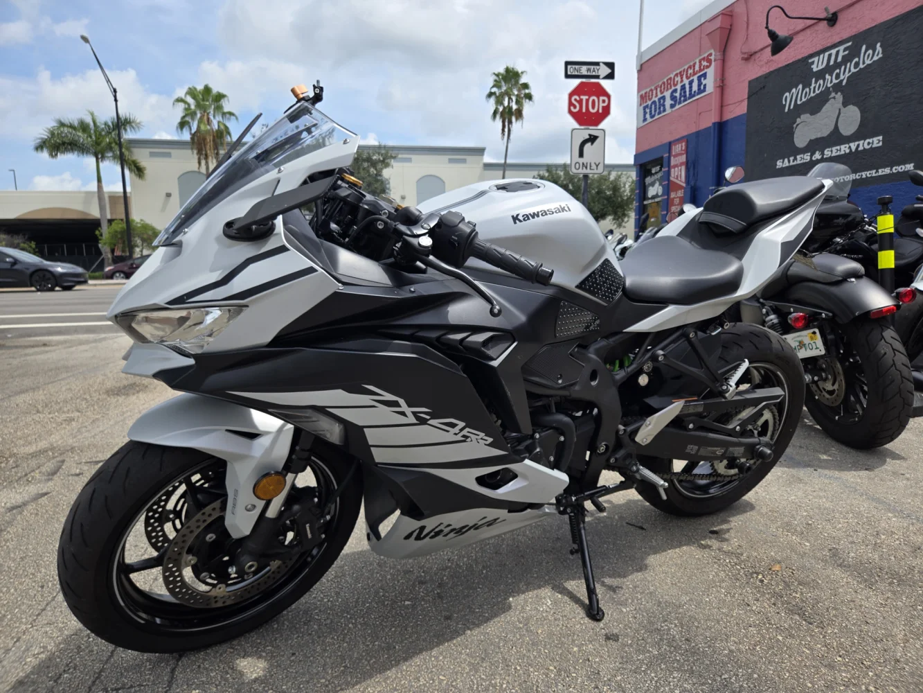 2025 Kawasaki ZX4RR Ninja