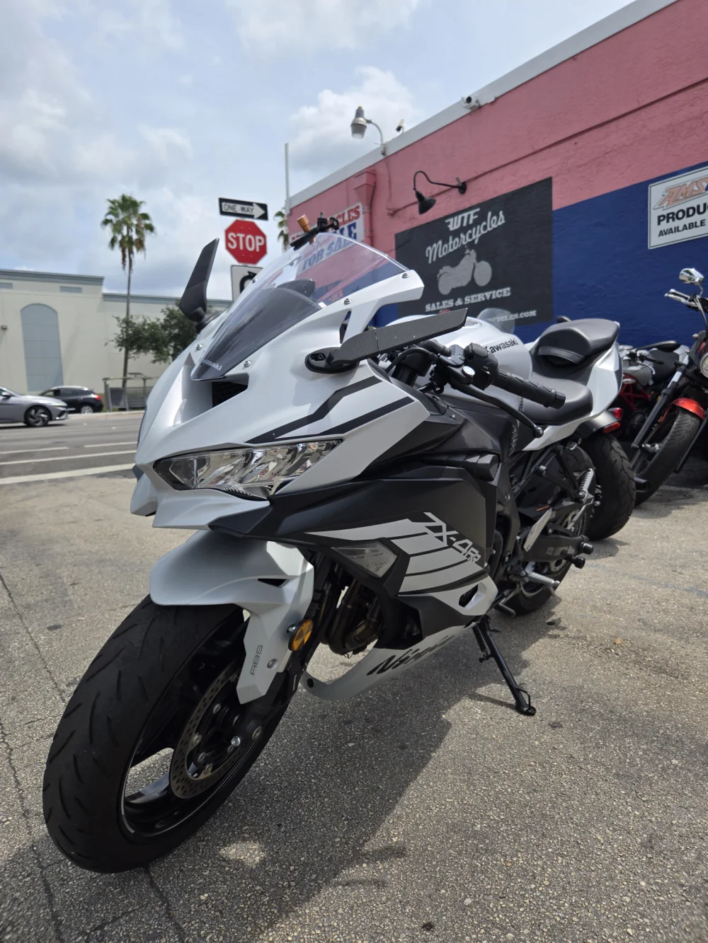 2025 Kawasaki ZX4RR Ninja