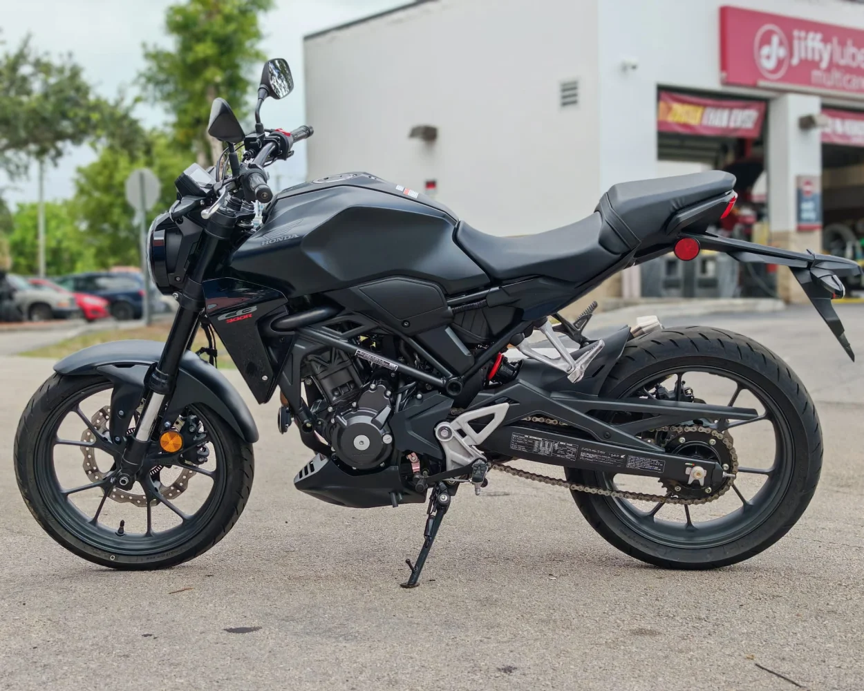 2025 Honda CBR300R