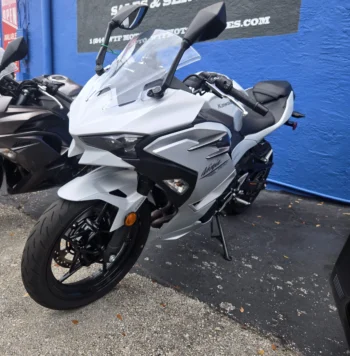 2025 Kawasaki Ninja